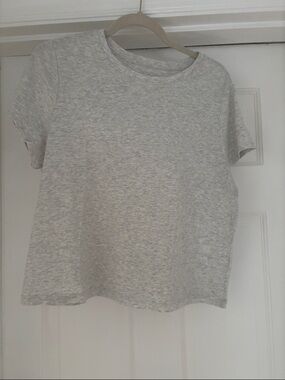 Old Navy Heather Light Gray Crewneck Short Sleeve Tee